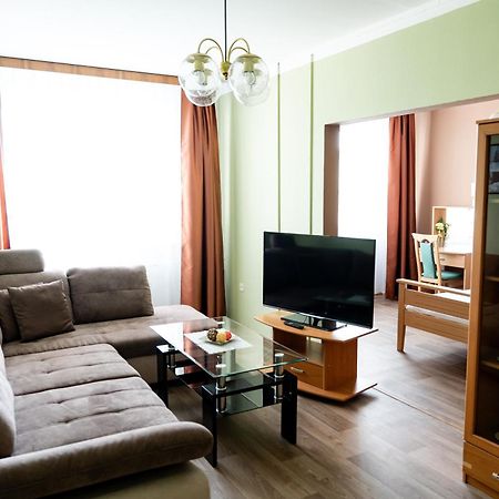 Hotel Cementar Hranice  Luaran gambar